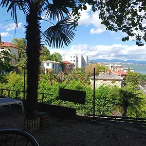 https://studio-luna.in-istria.net